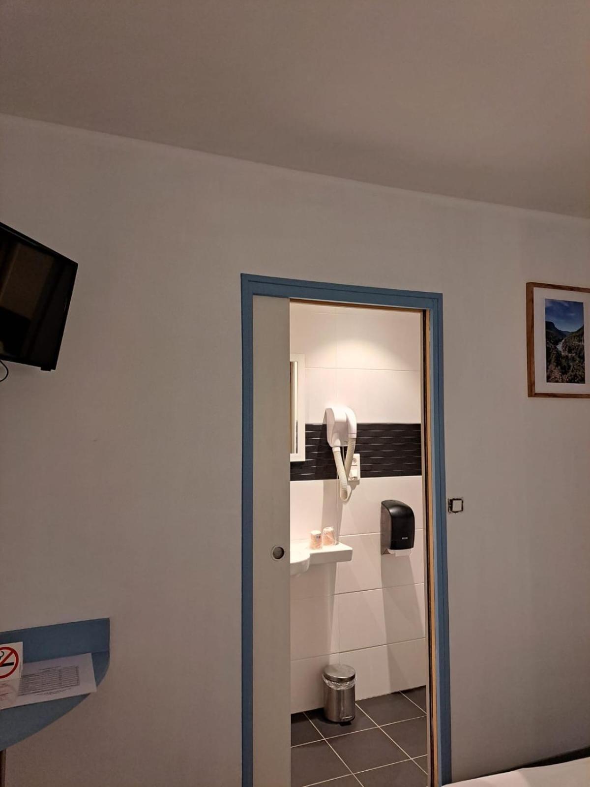 Hotel Le Patio Millau Zewnętrze zdjęcie