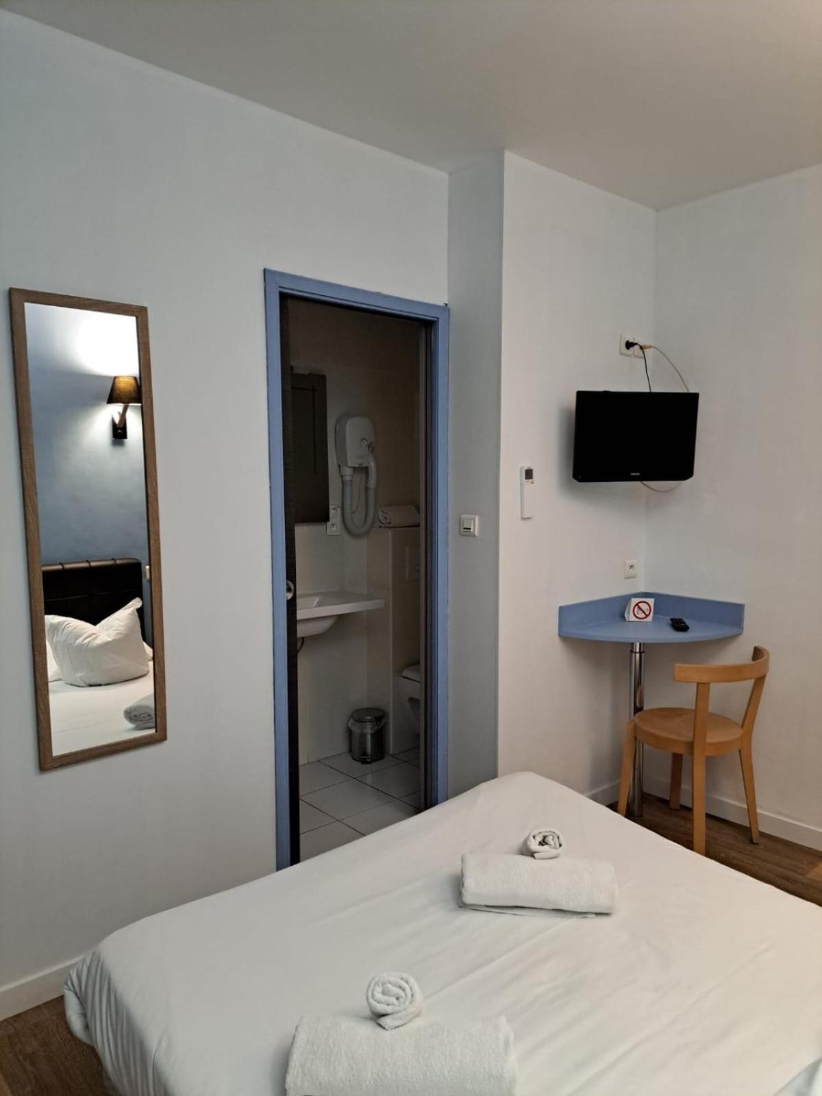Hotel Le Patio Millau Zewnętrze zdjęcie