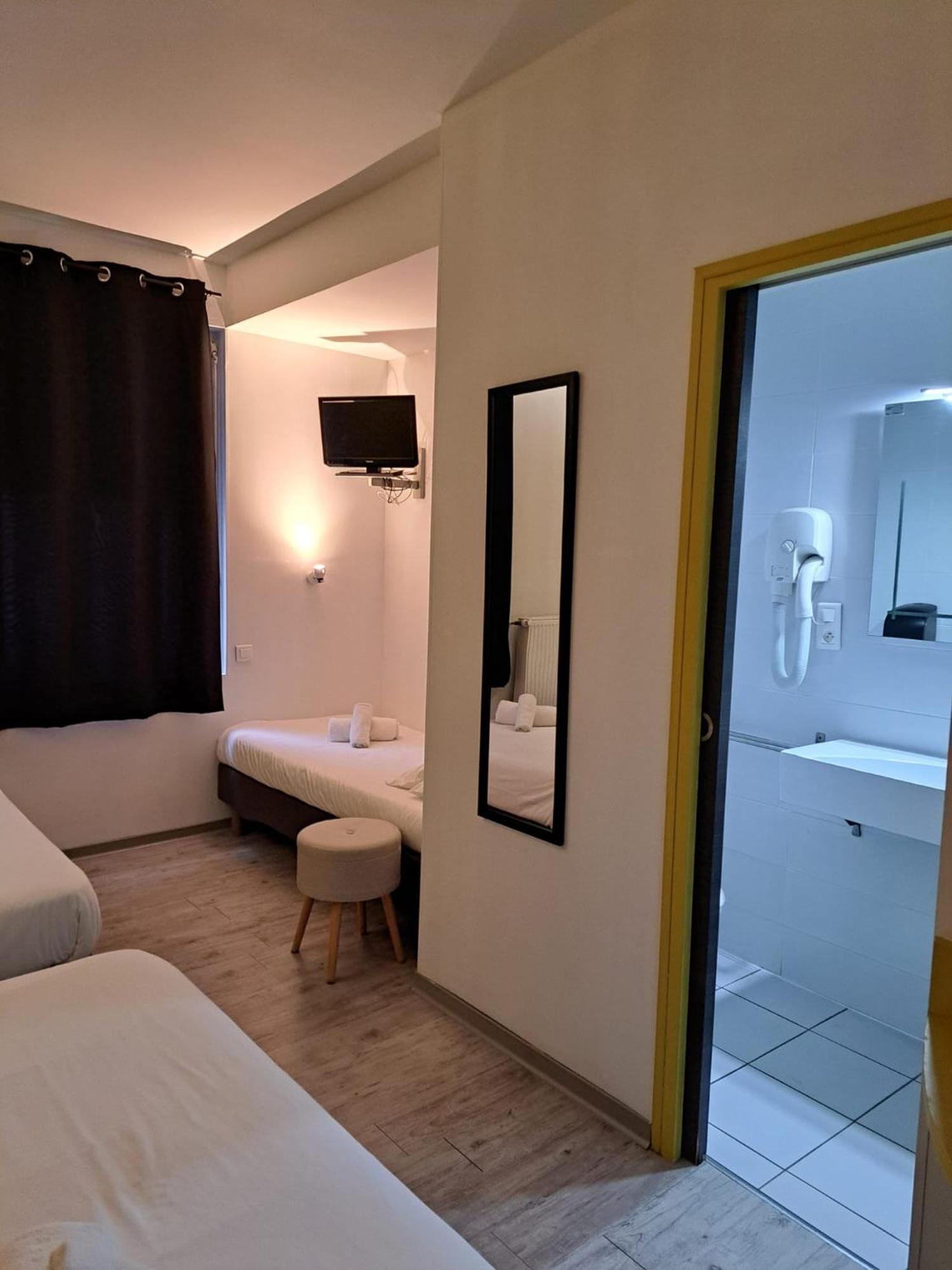 Hotel Le Patio Millau Zewnętrze zdjęcie
